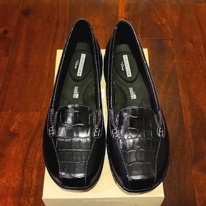 Clark's Leather Loafer